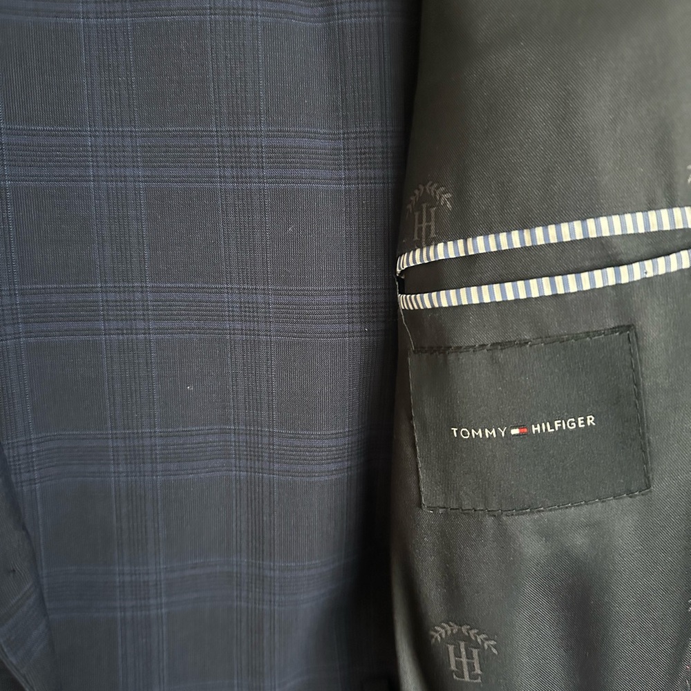 Suit bundle 48L - Picture 4 of 12